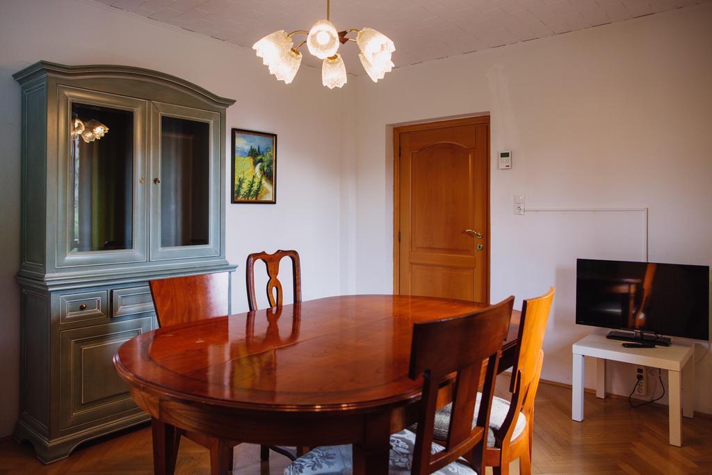Appartements Gamlitzerstrasse Ehrenhausen Zimmer foto